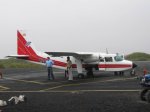 Восьмиместный самолет компании EMETEBE, курсирующий между островами Santa Cruz и Isabela, Галапагосские острова